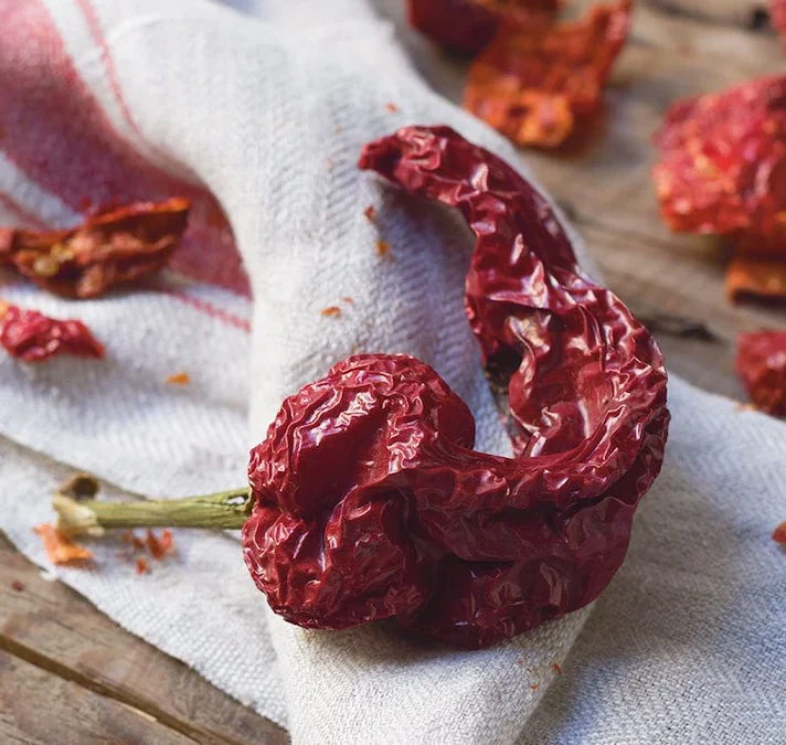 Peperone crusco: storia, usi in cucina e ricette da provare